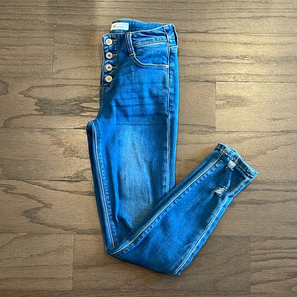 KanCan Denim - KanCan Medium Wash Distressed Button Skinny Jean - Size 1/24